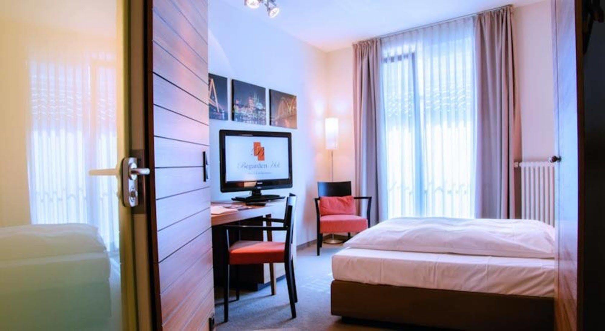Hotel Begardenhof Кёльн Экстерьер фото